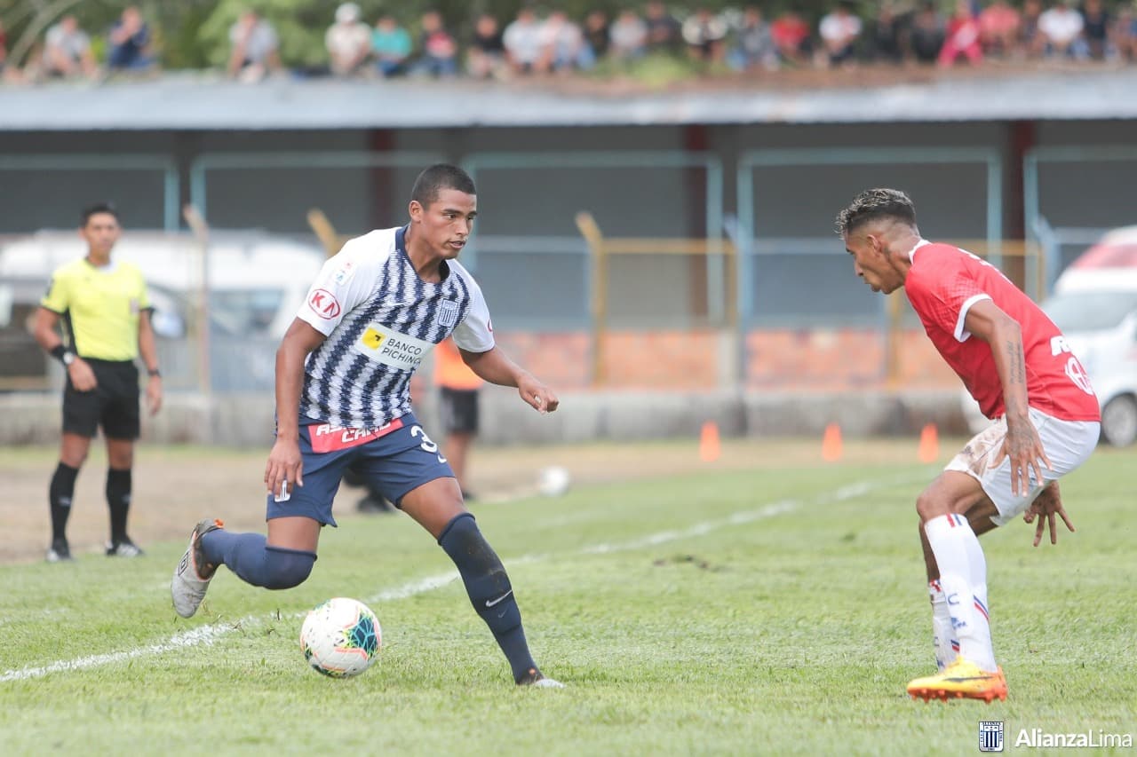 ¡Histórico fichaje! Manchester City compra joya peruana para 2021