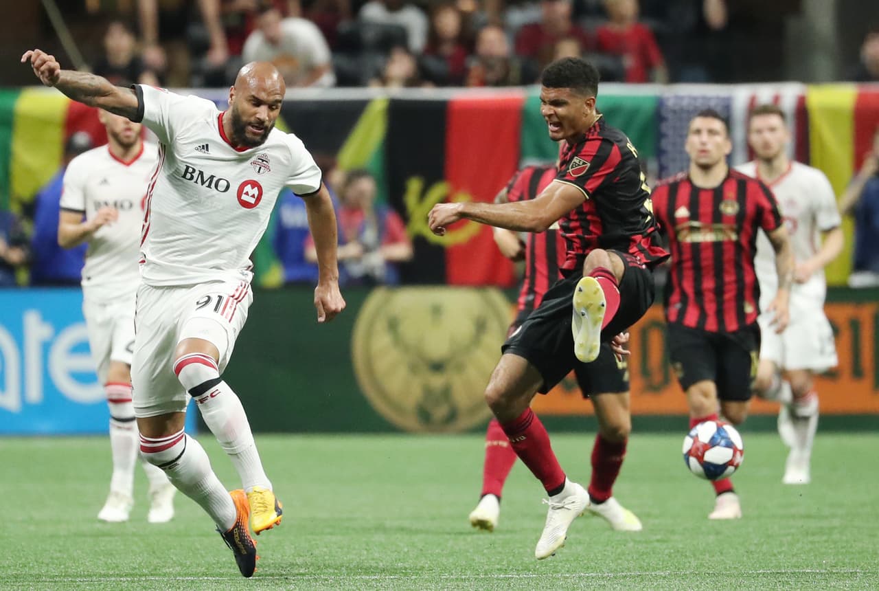Toronto y Atlanta vuelven a poner en juego esta noche una creciente rivalidad.