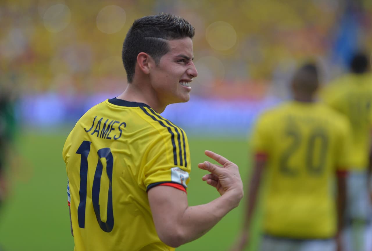 James Rodríguez, jugador del Real Madrid, es titular y capitán de la selección de Colombia en este partido de la jornada de eliminatorias rumbo a Rusia 2018.