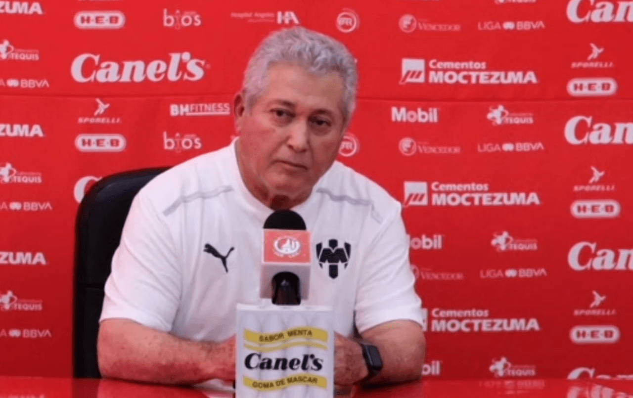Vucetich resalta el balance en Rayados ante la crisis de las lesiones