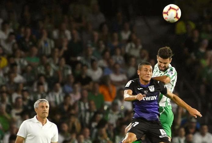 El equipo local, dirigido por Quique Setián, sintió la ausencia de un Guardado que suele darle orden al juego.