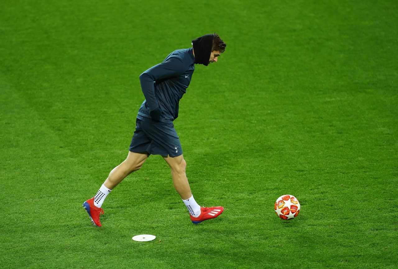 El regreso de Harry Kane con Tottenham fue la novedad en el entrenamiento previo a la visita a Borussia Dortmund para defender en el juego de vuelta la ventaja de 3-0 en los Octavos de Final de la Champions League.