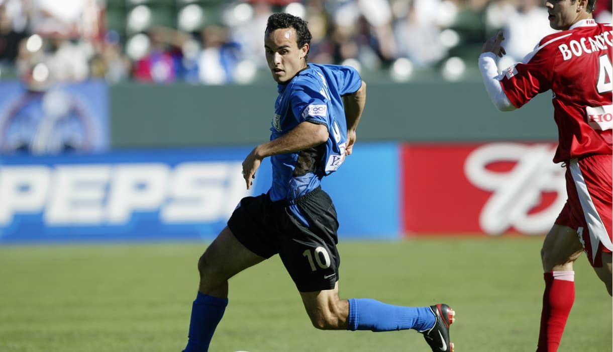 Fue en 2001 y 2003 cuando un joven cementó su leyenda en la MLS. Landon Donovan se convirtió en la figura de los San Jose Earthquakes en los Playoffs de esos años hasta llevar al club al título de la MLS Cup en ambas ocasiones.