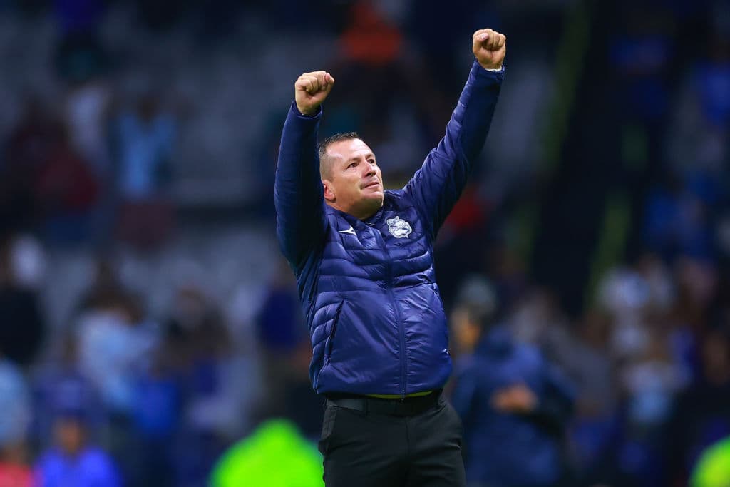 Ricardo Carbajal continuará como director técnico del Puebla para el Clausura 2024.