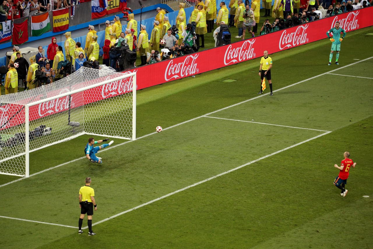 Akinfeev se lanzó al otro palo y la pelota se metió sin resistencia.