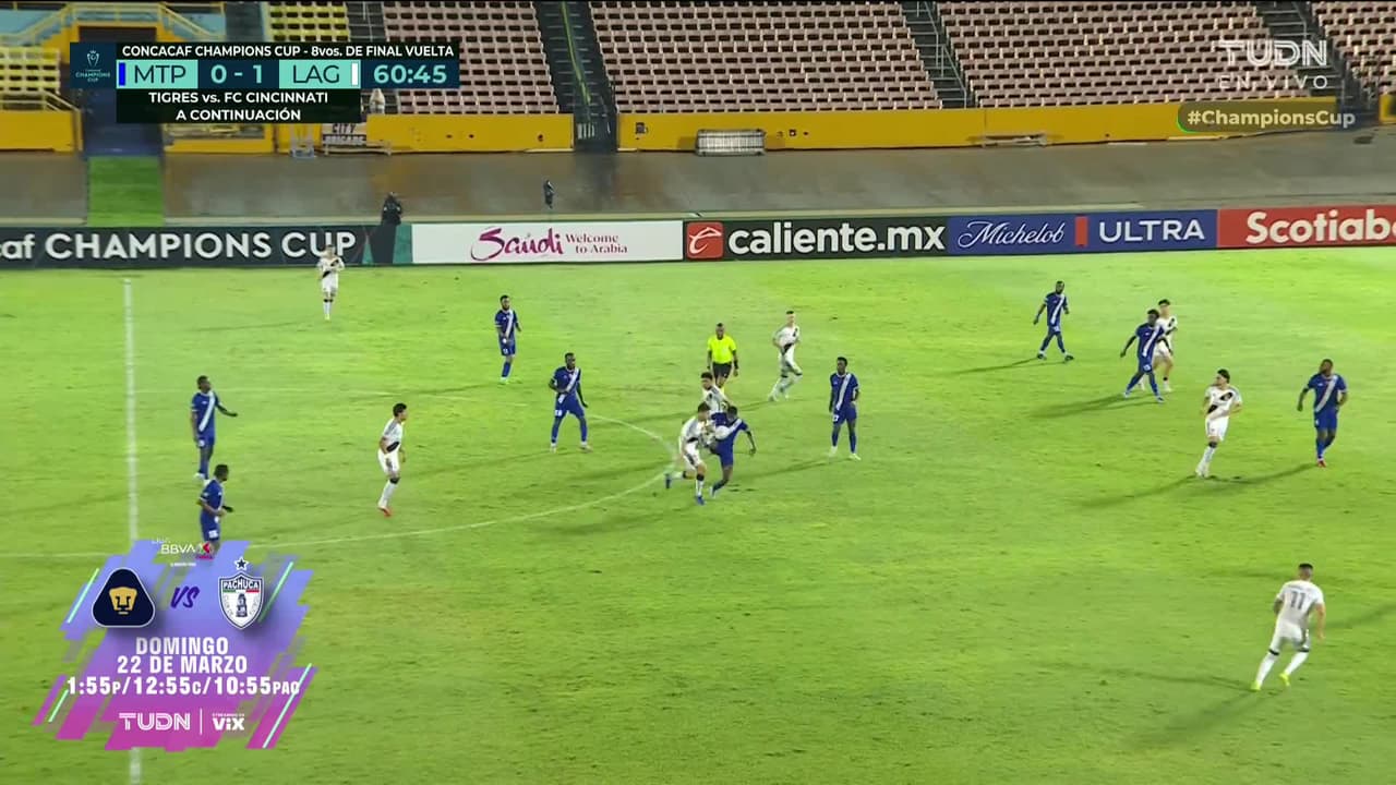 ¡GOL!  anota para LA Galaxy. Gabriel Pec