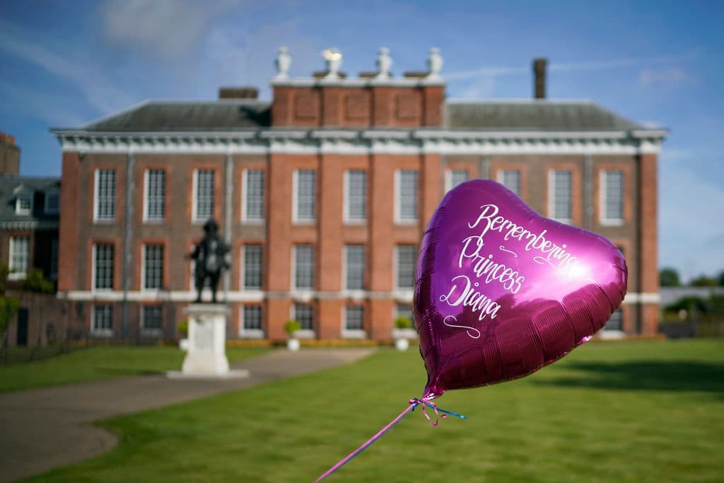 ‘Spencer’ se esta rodando en Alemania y en el Reino Unido.