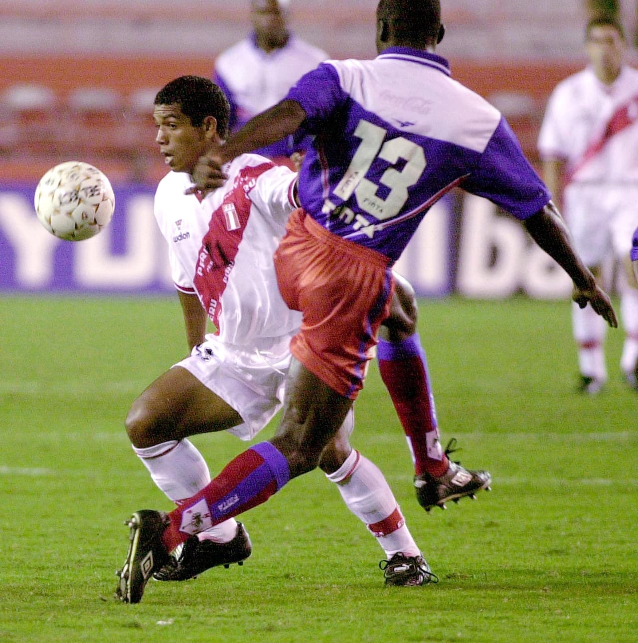 23 años después se encontraron en la Copa Oro del año 2000 cuando Perú y otras dos selecciones fueron invitadas al torneo de Concacaf, Haití y los sudamericanos compartieron B del certamen y se enfrentaron en Miami.