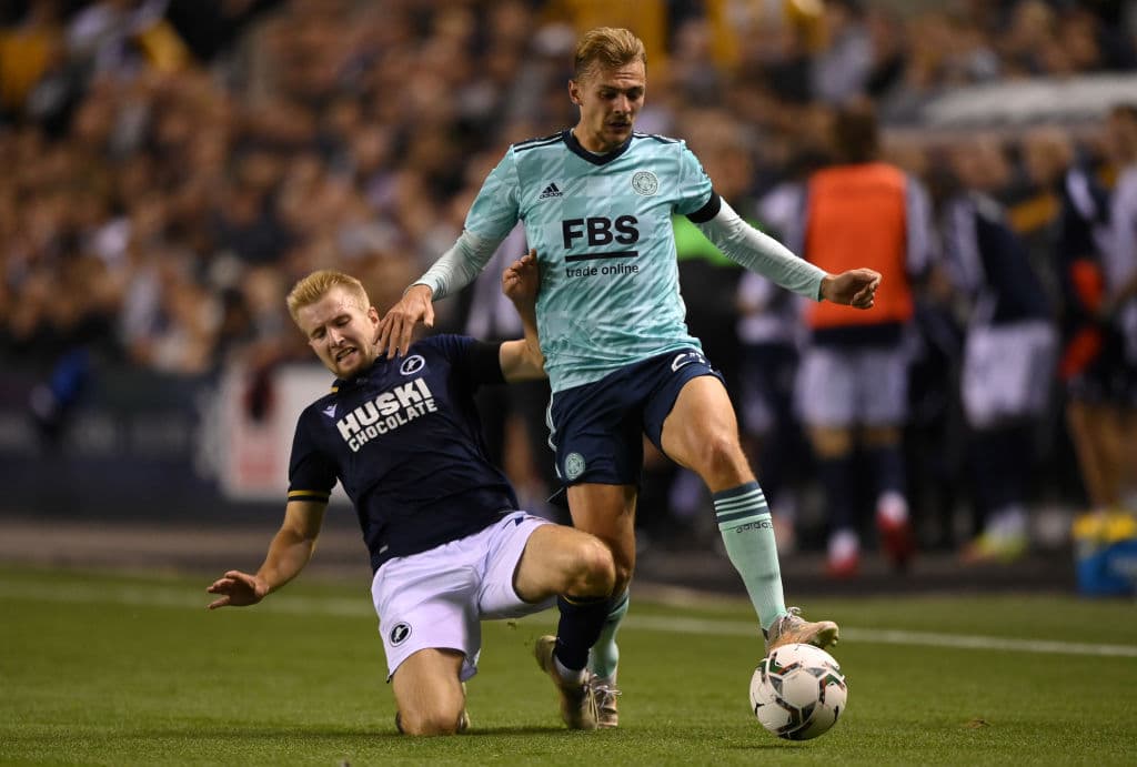 Leicester City obtiene victoria como vistiante sobre Millwall 2-0 con goles de Ademola Lookman (50') y Kelechi Iheanacho (88'), consiguiendo su pase a Octavos de Final de la EFL Cup.