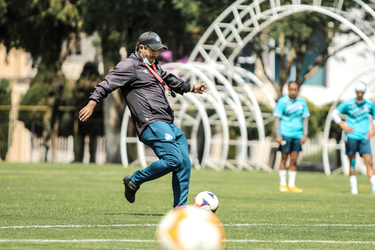 Puebla femenil espera pase internacional de extranjera Martins