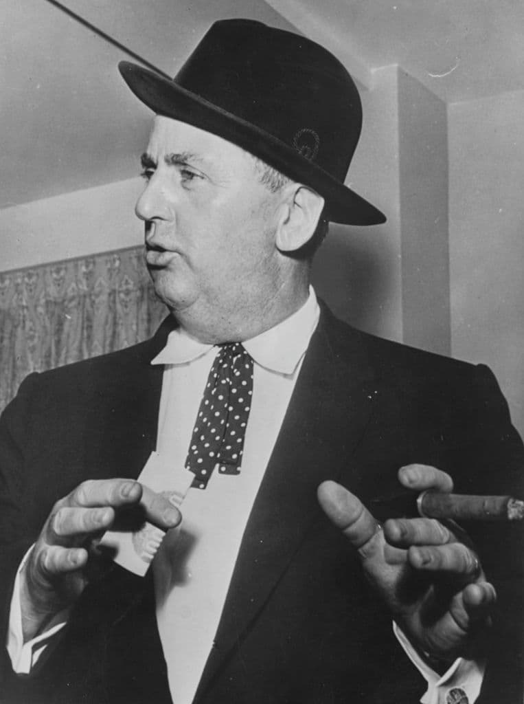 Parker de Hank comienza la historia y el tráiler dice: "Hay algunos que me harían el villano de esta historia".