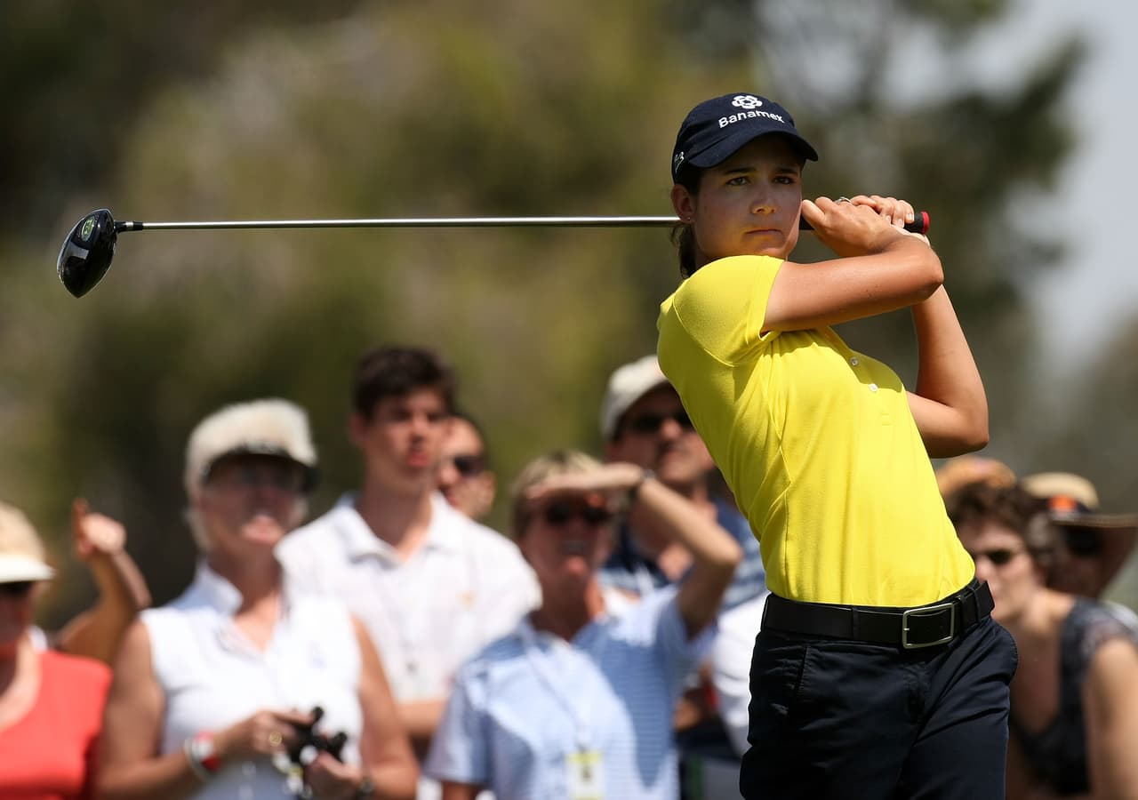 En ese camino, apareció la mexicana Lorena Ochoa con su debut en 2003 en el circuito LPGA. Curiosamente, un año después se conoció que Berg padecía Alzheimer.