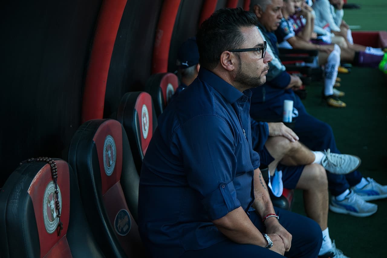 El técnico de Monterrey, Antonio Mohamed, también volvió a un estadio que lo vio triunfar en el banquillo. Un sentimiento por el que el estratega entendió a Hurtado.