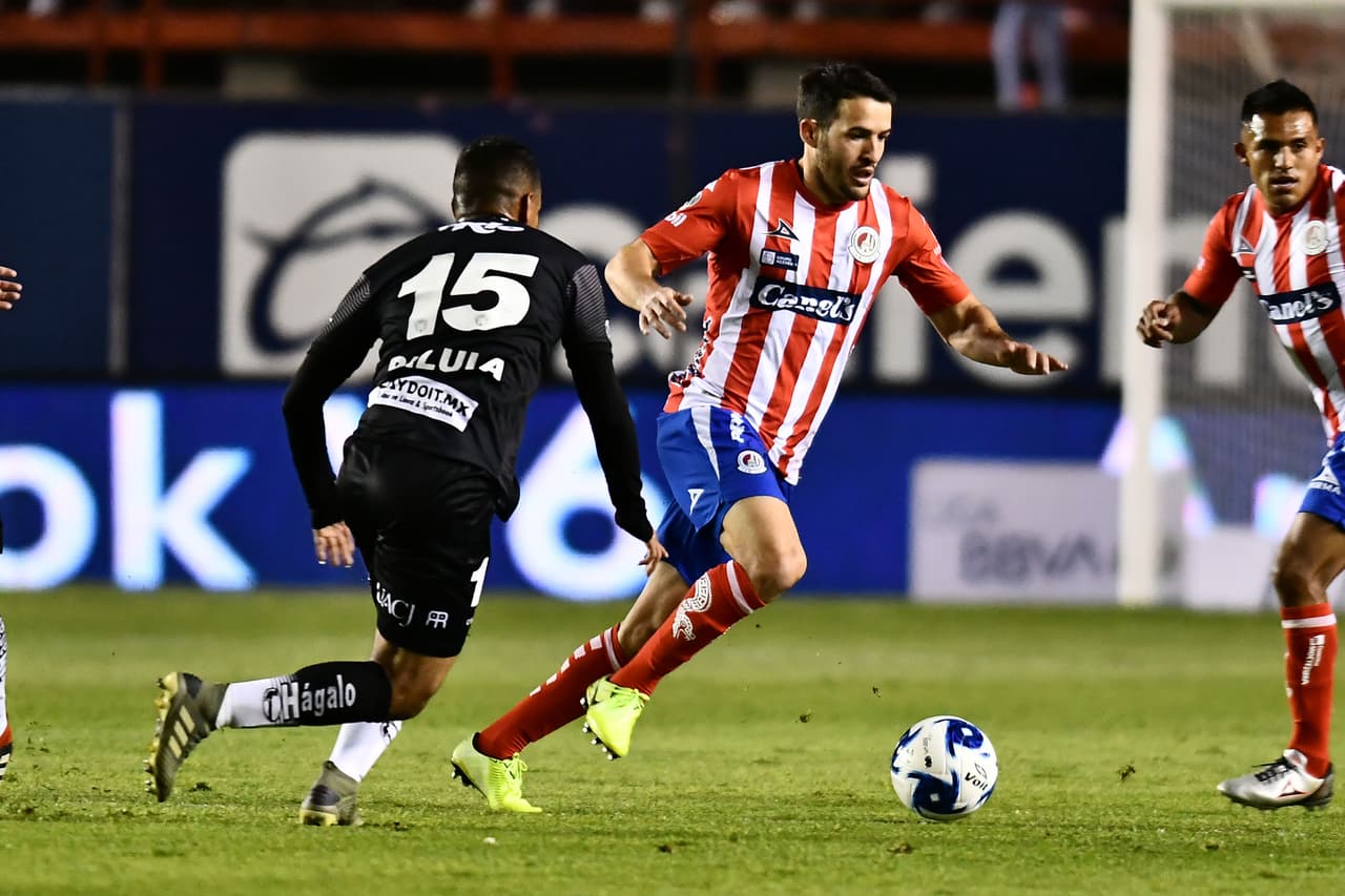 Con goles de Bruno Romo, Flavio Santos y Darío Lezcano, Bravos golea en San Luis y se queda con los tres puntos.