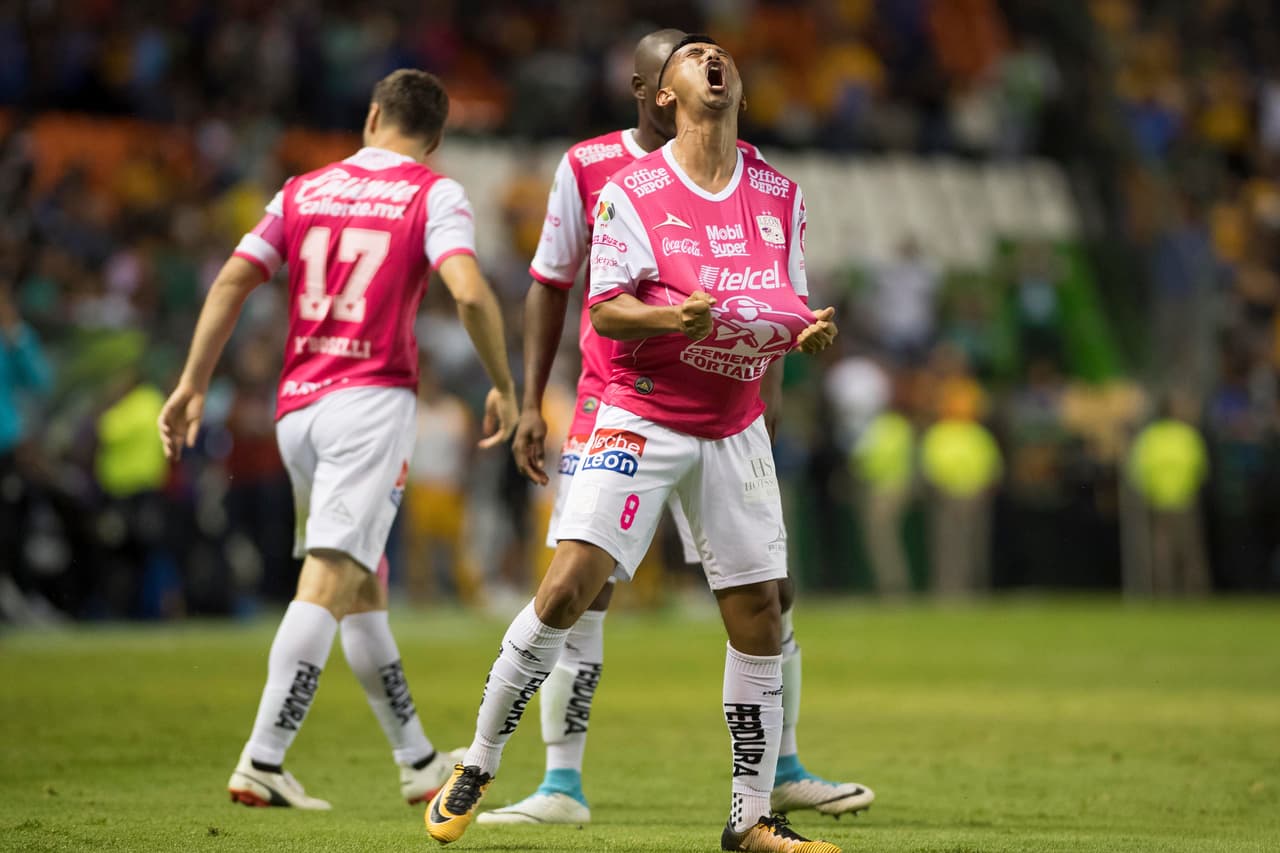 ¡León está que no cree en nadie! Con gol solitario de Elías Hernández, los Esmeraldas lograron la victoria para mantener el buen ritmo de las últimas jornadas.