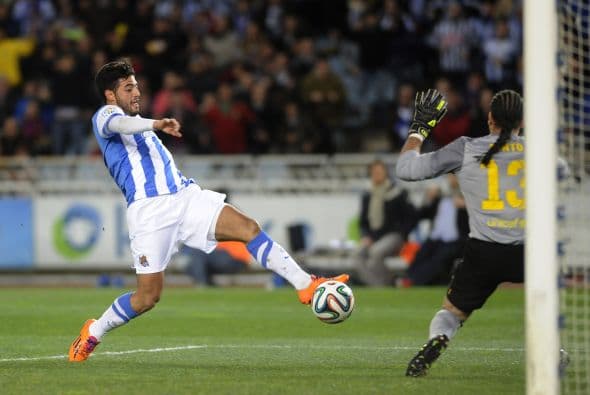 Incluso el Arsenal y el equipo de San Sebastián se pelearon al jugador en el verano pasado.
