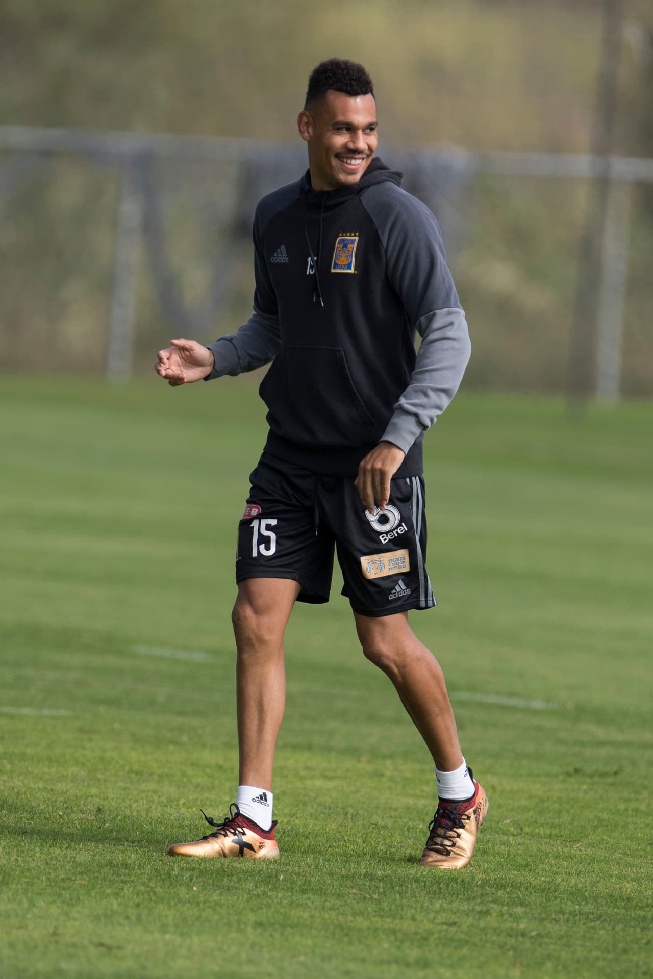 <b>3. Timothée Kolodziejczak (Tigres) - </b>3,1 millones de dólares (-64,3%).