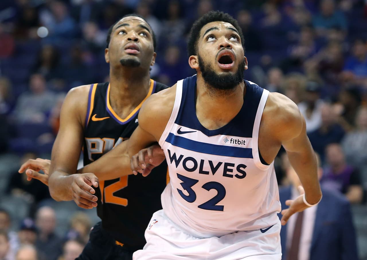 <b>9) Karl-Anthony Towns (Minnesota Timberwolves)</b>. De nuevo entre los mejores en su joven carera. 'KAT' acumula 365 rebotes y un promedio de 11.8 tableros por encuentro.