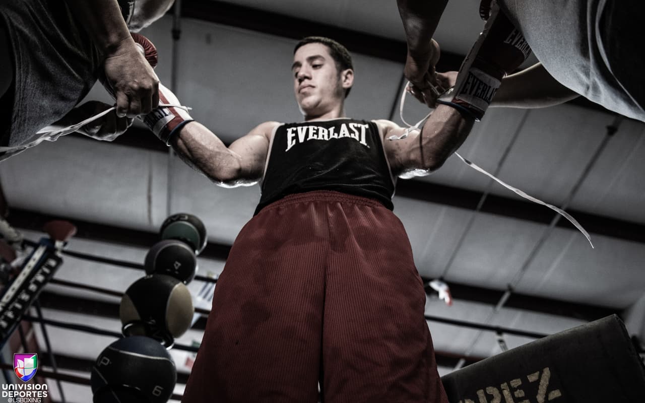 El prospecto de Puerto Rico, Jean Carlos 'Chapito' Rivera (15-0, 10 KO's), se enfrentará a Jason 'El Alacrancito' Sánchez (12-0, 6 KO's) de Nuevo México por la corona mundial juvenil vancante de la OMB en el Hotel El Panamá en la Ciudad de Panamá el próximo 31 de octubre.