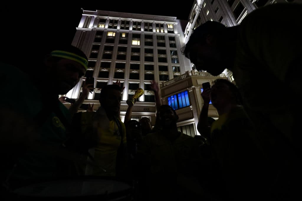 La Canarinha viajó poco más de 1,800 kilómetros desde su concentración en la ciudad de Sochi a Samara, un vuelo que dura un poco más de dos horas.