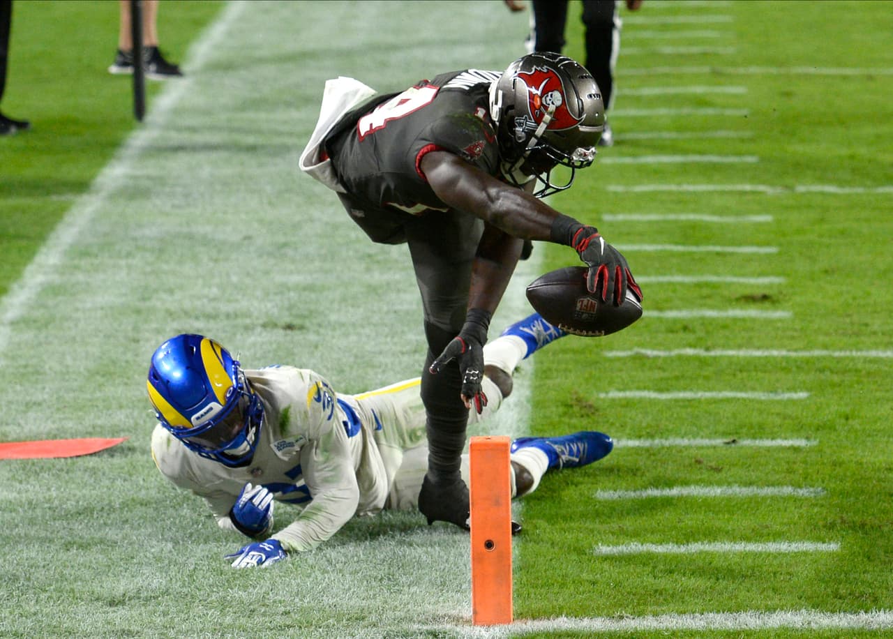 Jared Goff consigue el ansiado triunfo sobre Tom Brady y con un marcador de 27-24, los Bucs pierden en su propia casa.