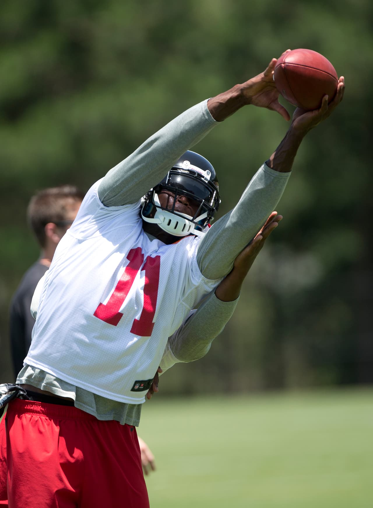 Julio Jones: No voy ausentarme para obtener un nuevo contrato con los Falcons