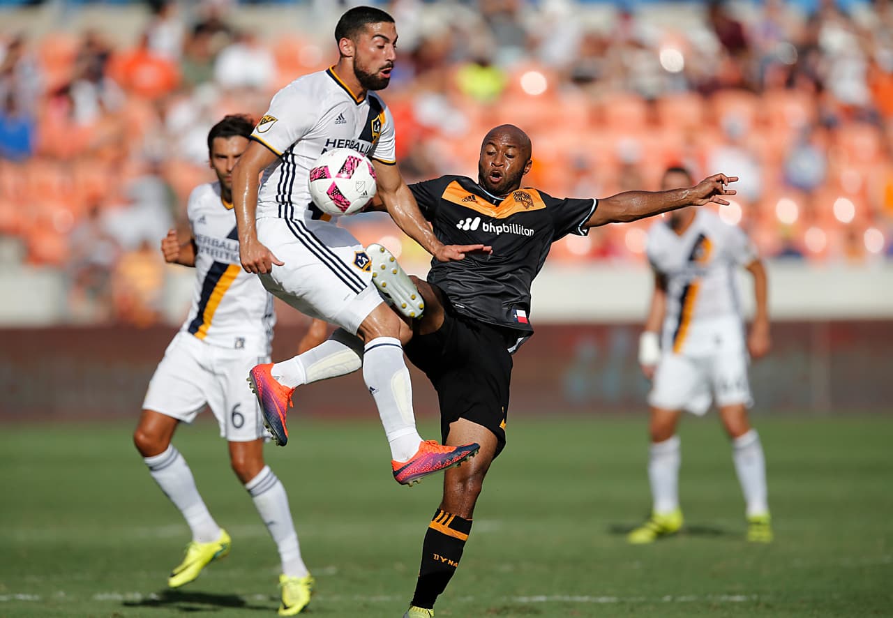 El Galaxy vence al Dynamo y se asegura el tercer lugar del Oeste