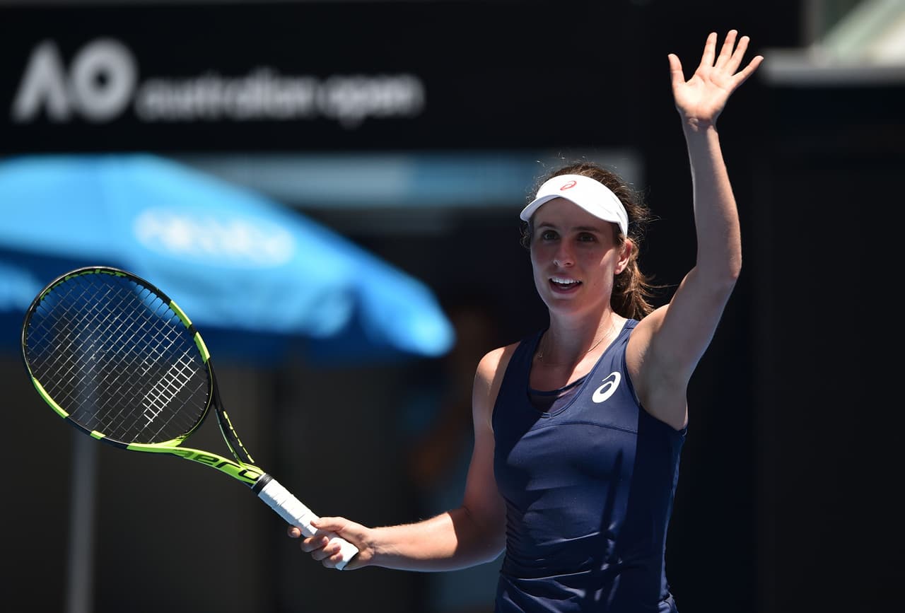 Johanna Konta (9), quien el año pasado sorprendió al alcanzar las semifinales en su debut en el Slam australiano, doblegó 7-5, 6-2 a la belga Kirsten Flipkens. CON INFORMACIÓN DE AP