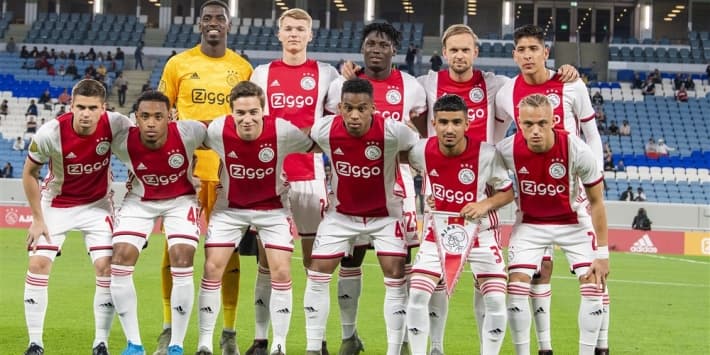 Ajax le gana al equipo de Bélgica.
