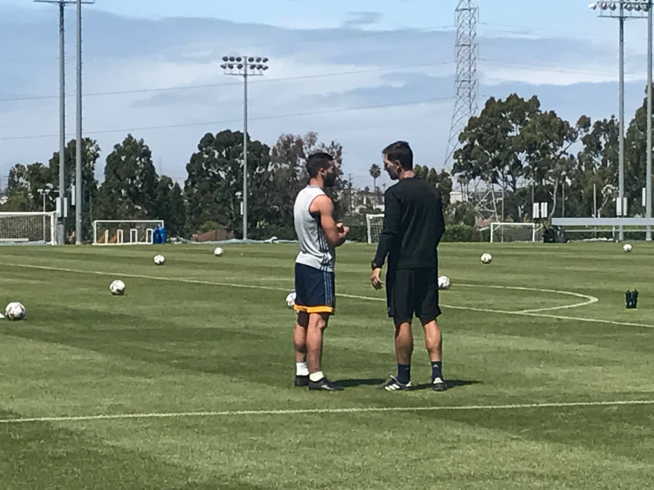 A Alessandrini le gusta la relación cara a cara con el cuerpo técnico de LA Galaxy