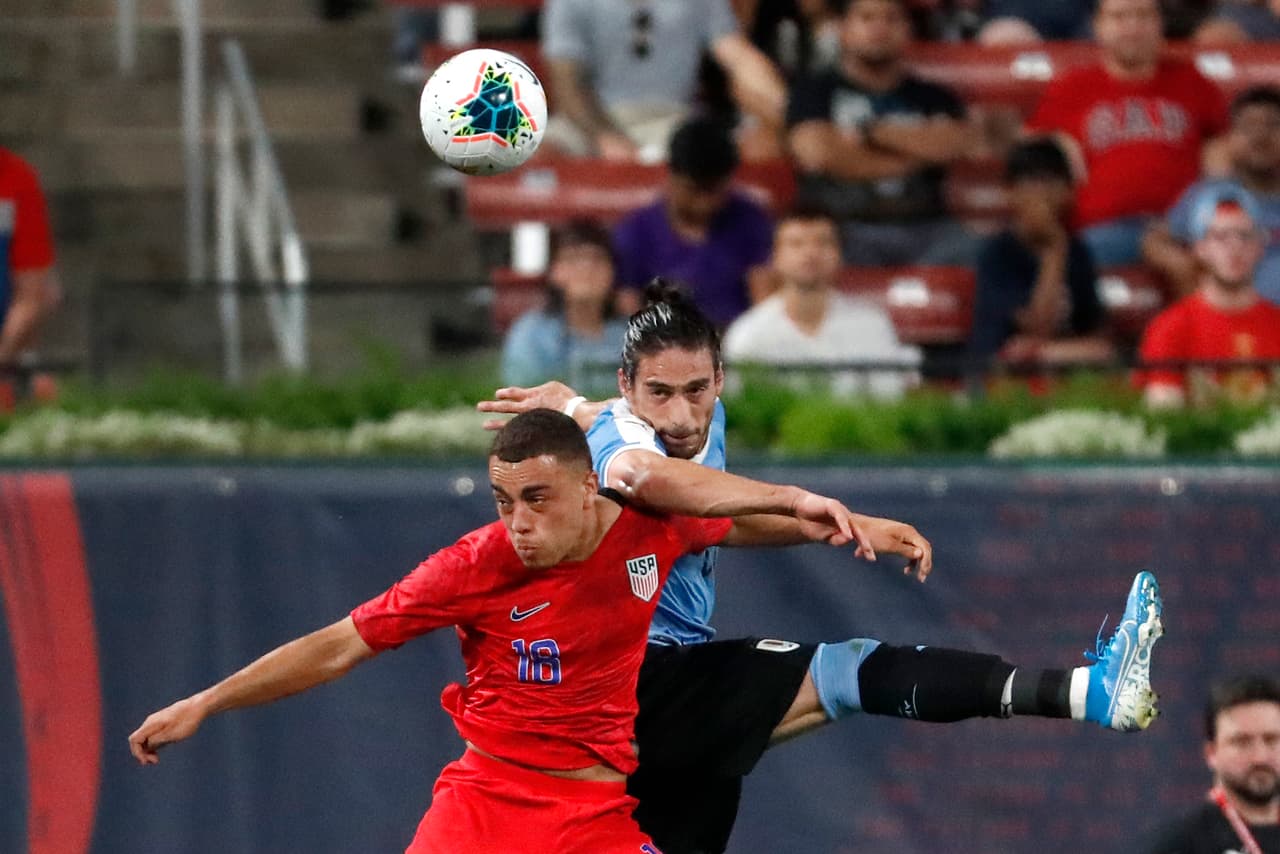 El equipo de las barras y las estrellas empata a un gol en casa ante la garra charrúa en partido amistoso. Los tantos fueron de Rodríguez al '50 y de Morris al '79.