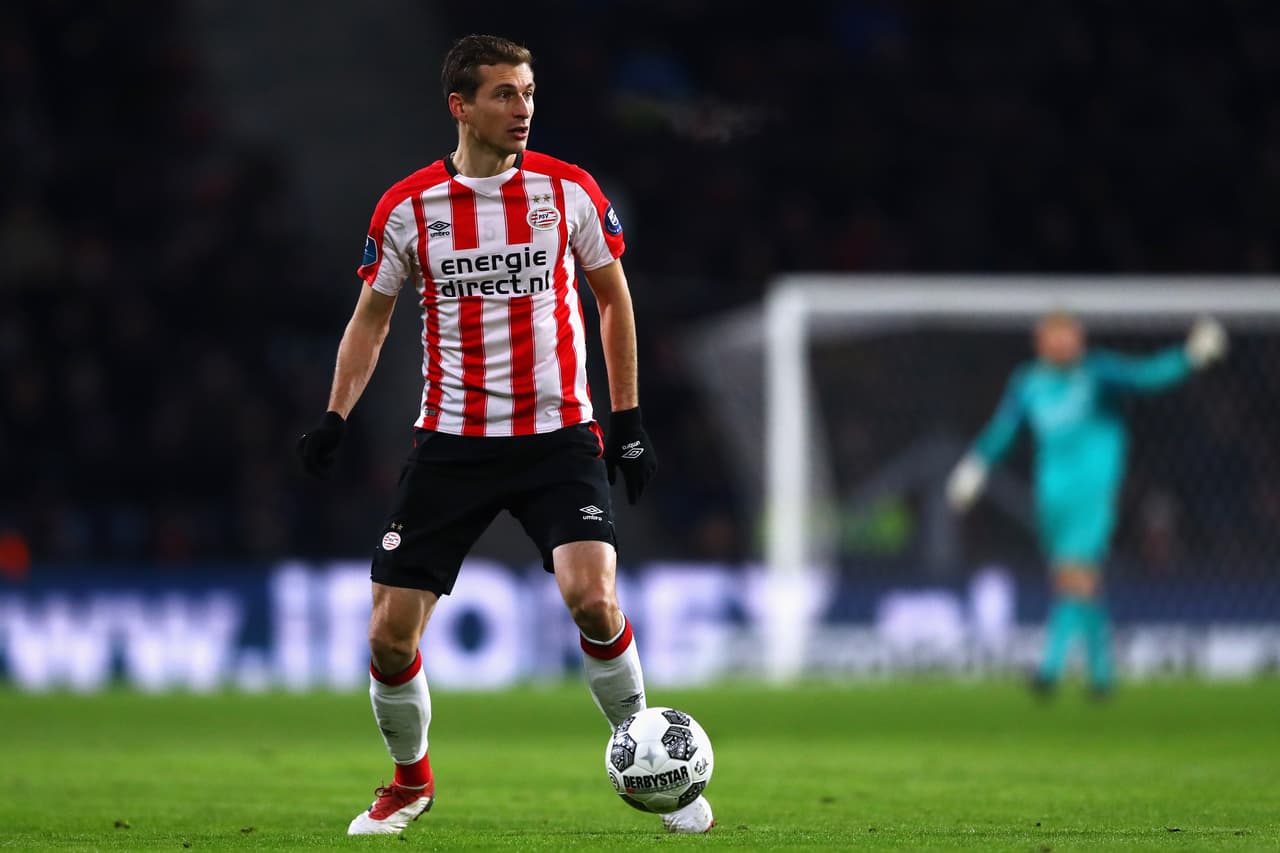 Defensa: Daniel Schwaab (PSV Eindhoven)