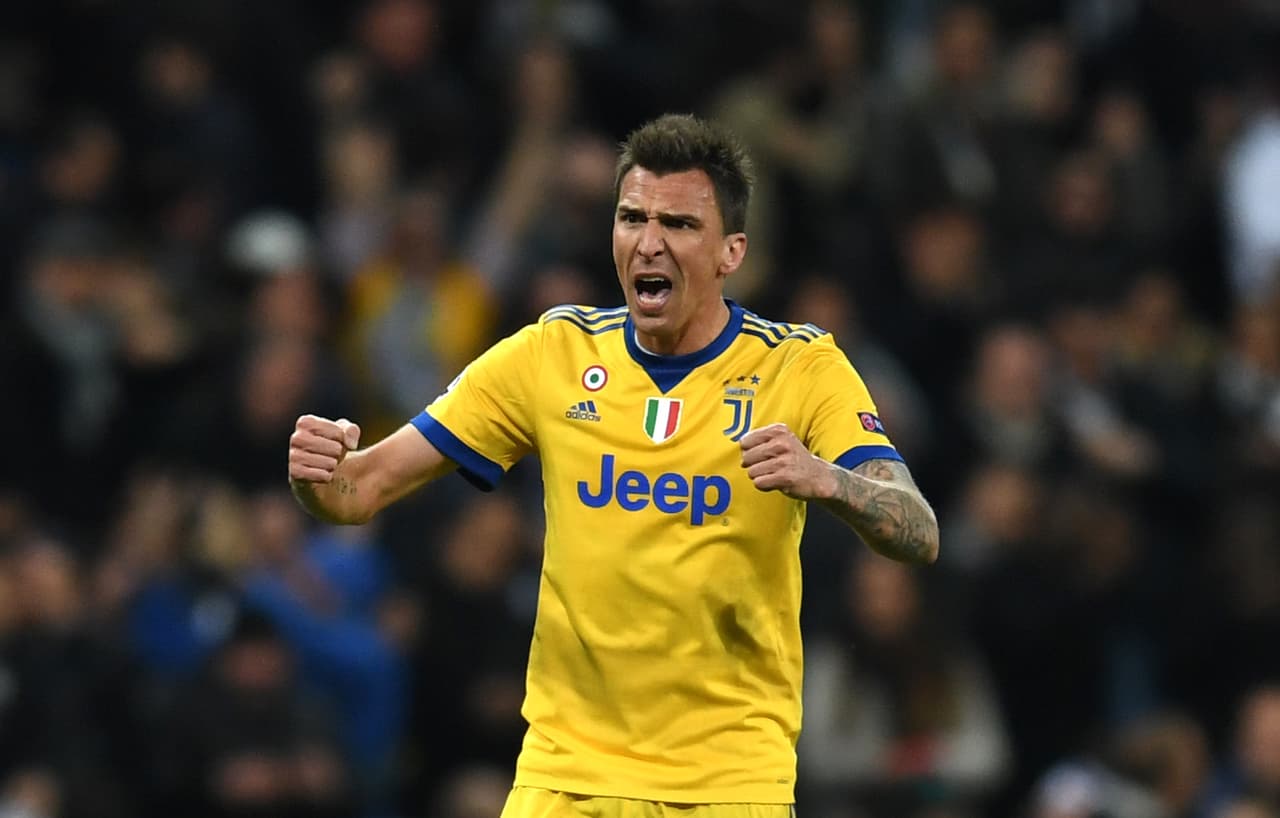 <b>Delantero: </b>Mario Mandzukic (Juventus F.C.) - 9 puntos