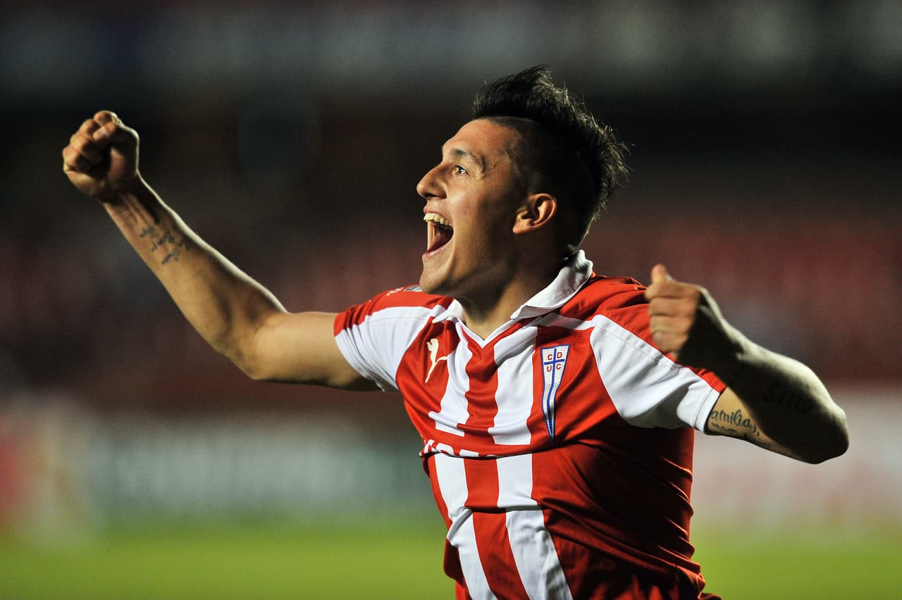 El chileno llega como la carta fuerte de los universitarios en el ataque y una promesa para la Liga MX después de que en el 2016 marcara 24 goles con la Universidad Católica, por lo que podrá ser uno de los protagonistas en la tabla de goleo.