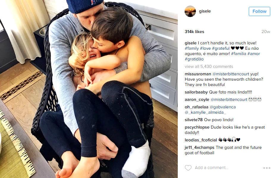 Tom Brady olvida el fútbol americano cuando está con sus hijos.