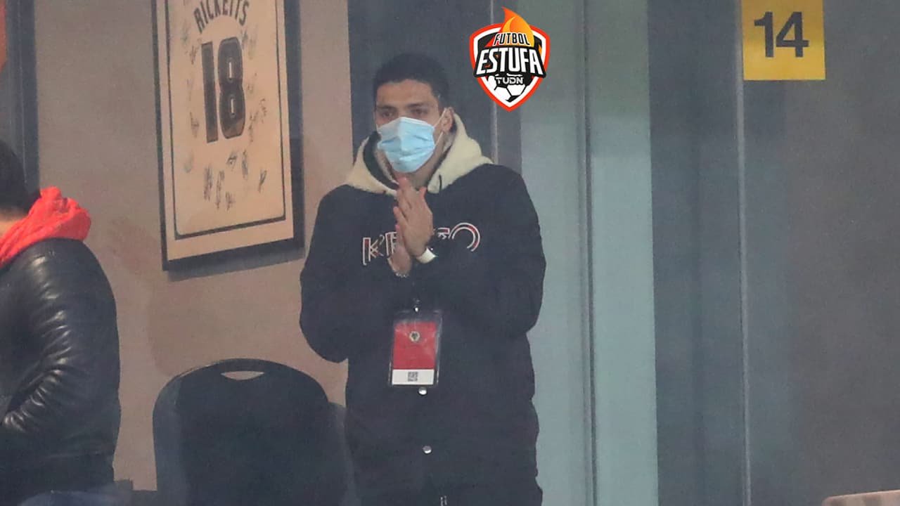 Manchester United tiene en mira a Raúl Jiménez con todo y lesión