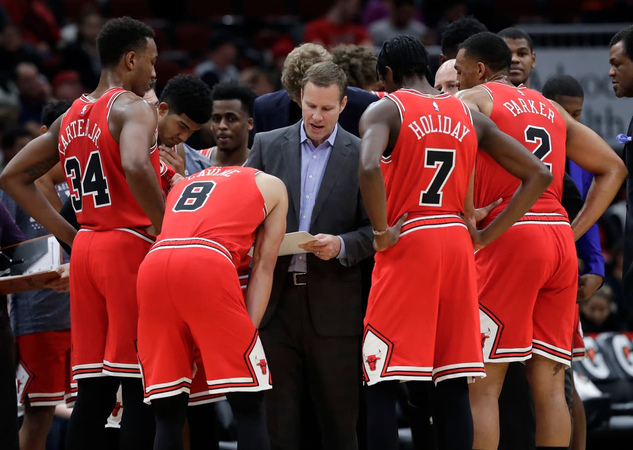 Chicago Bulls despide al entrenador Fred Hoiberg
