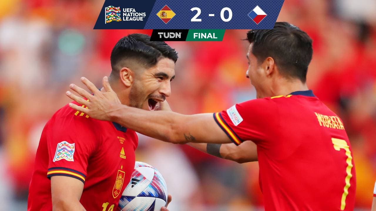 España se complica pero vence a la República Checa