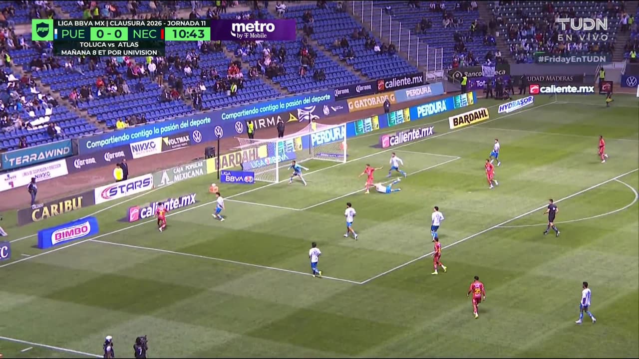 ¡TIRO ATAJADO! disparo por Javier Ruiz.