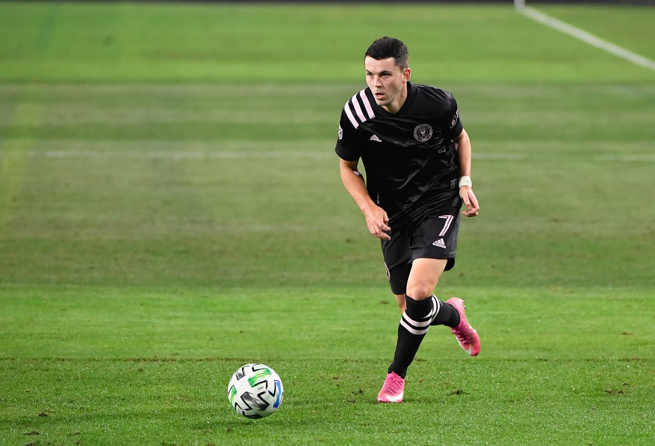 <b>LEWIS MORGAN -</b> Inter Miami hizo algunas incorporaciones importantes para su temporada de debut en MLS (Rodolfo Pizarro, Blaise Matuidi, Gonzalo Higuaín), pero quien se robó toda la atención fue Lewis Morgan, quien lideró al club floridiano en goles (5) y asistencias (6), y estuvo entre los mejores jugadores del año en la liga.
<br>