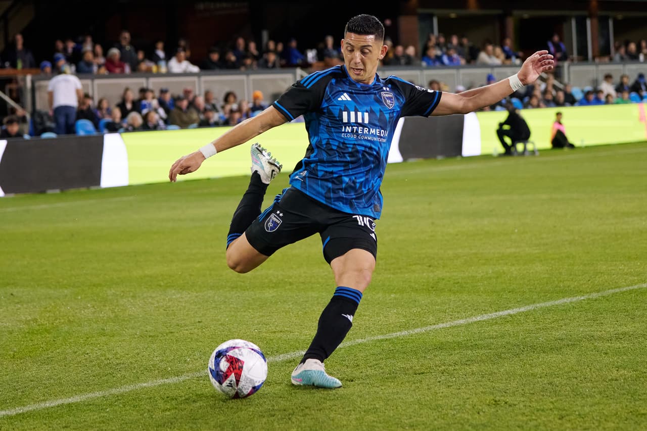 Delantero - CRISTIAN ESPINOZA (San Jose Earthquakes)