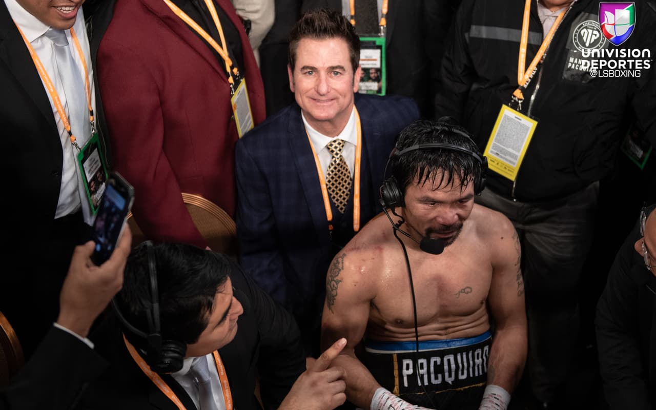 Manny Pacquiao se llevó la decisión unánime de los jueces con puntaje de 17-111, 116-112 x2. De esta forma retuvo su título mundial wélter de la AMB.