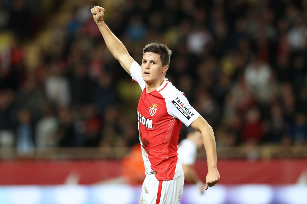 Mónaco golea al Marsella y toma el liderato de Francia