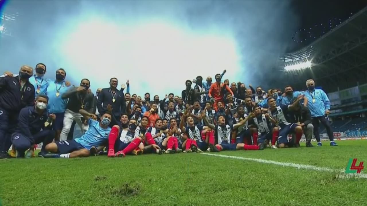 Así festejó Rayados de Monterrey el título de Copa MX en el campo