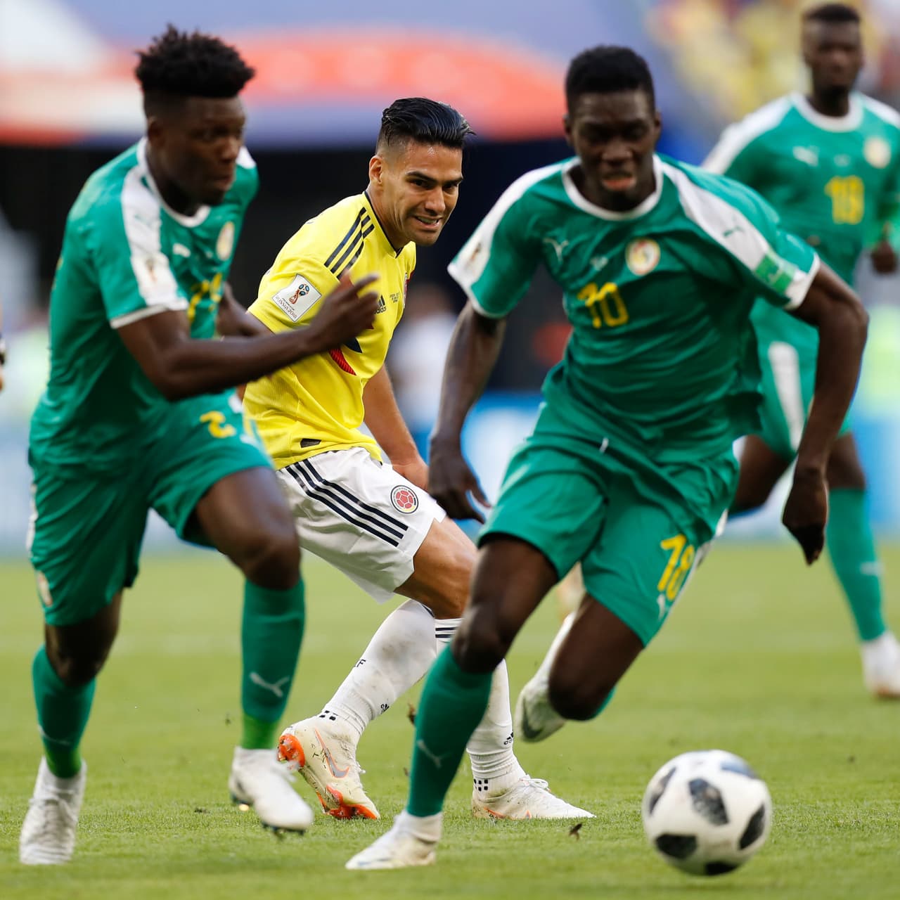 Senegal se fue de embestida contra Colombia en la búsqueda de la igualdad para no temer por su eliminación.