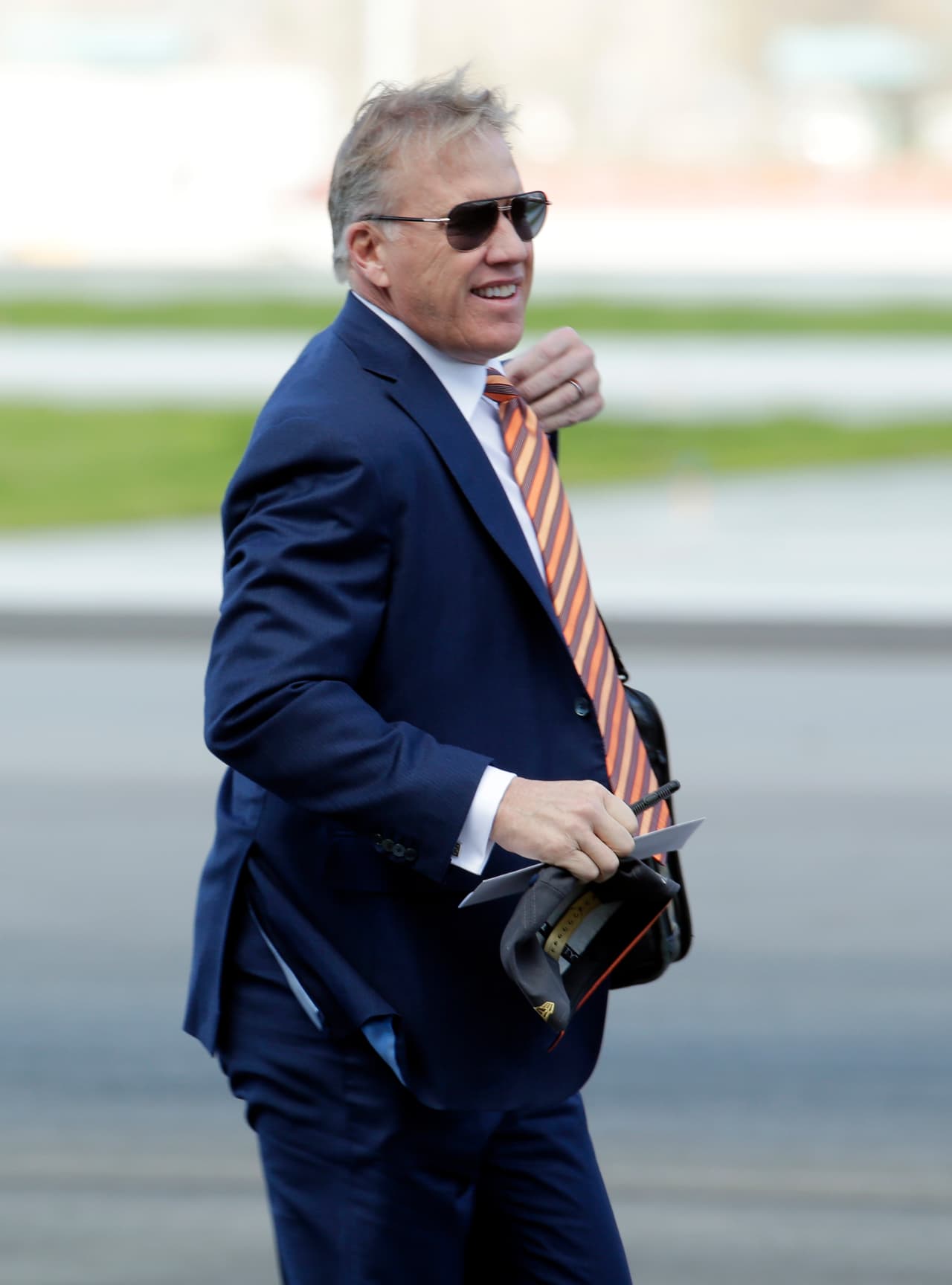 Los Denver Broncos campeones de la Conferencia Americana, llegaron la tarde del domingo al Aeropuerto Internacional Mineta en San Jose, California.