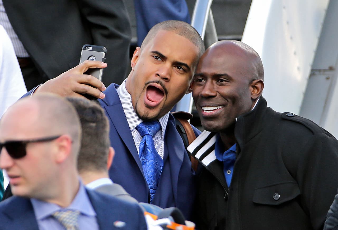 Los Denver Broncos campeones de la Conferencia Americana, llegaron la tarde del domingo al Aeropuerto Internacional Mineta en San Jose, California.