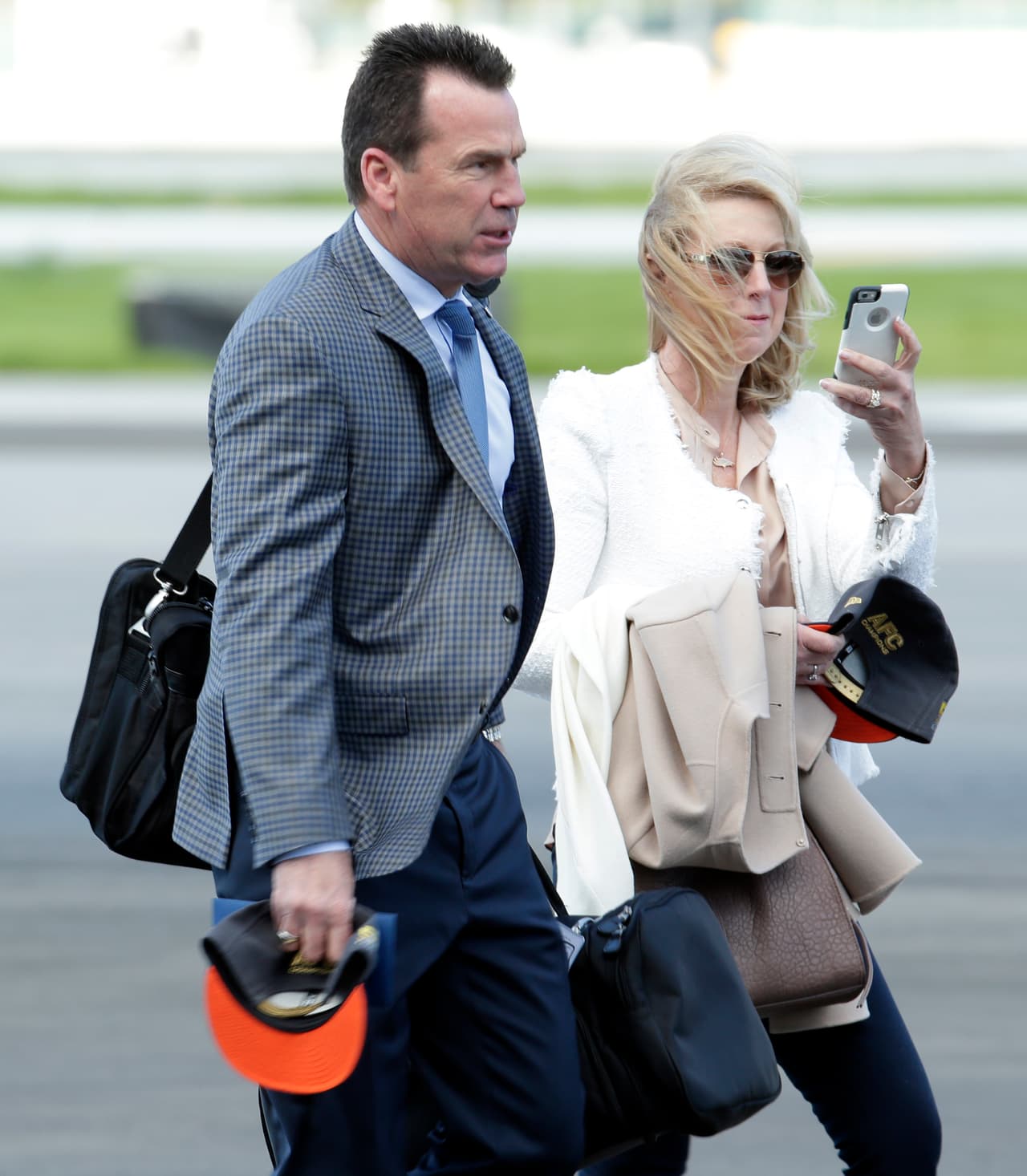 Los Denver Broncos campeones de la Conferencia Americana, llegaron la tarde del domingo al Aeropuerto Internacional Mineta en San Jose, California.