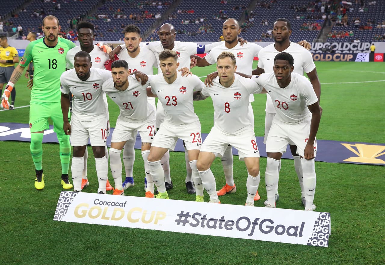 Canadá formó con: Milan Borjan; Doneil Henry, Marcus Godinho, Atiba Hutchinson, Scott Arfield; Jonathan Osorio,Alphonso Davies, David Hoilett; Lucas Cavallini, Derek Cornelius y Jonathan David.