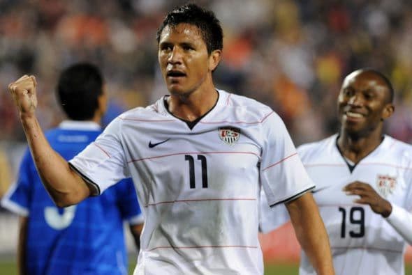 Brian Ching, que entró de cambio en el segundo tiempo, empató al 74' con potente cabezazo.